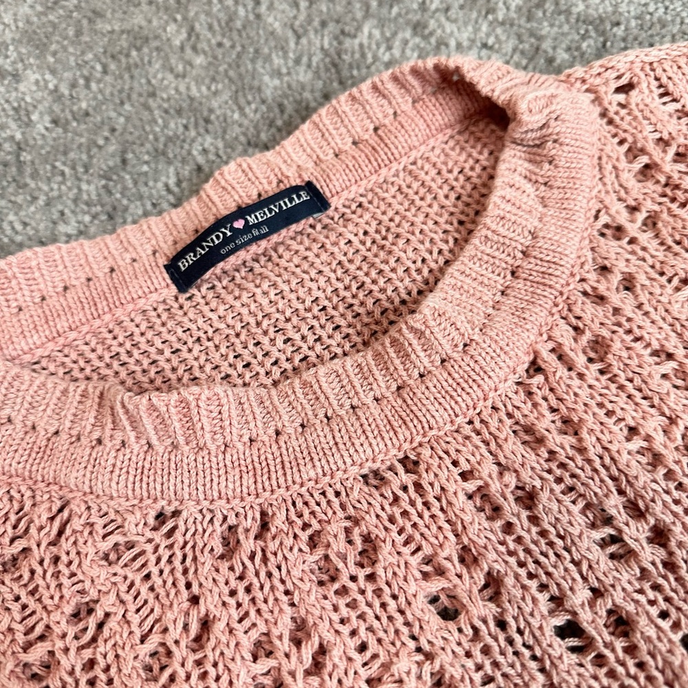 Brandy Melville sweater - Picture 3 of 3